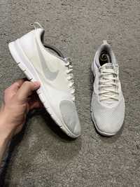 Nike Flex Essential Tr(Revolution 5 Zoom Pegasus React)