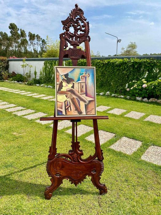 Cavalete de pintura antigo com entalhes em madeira
