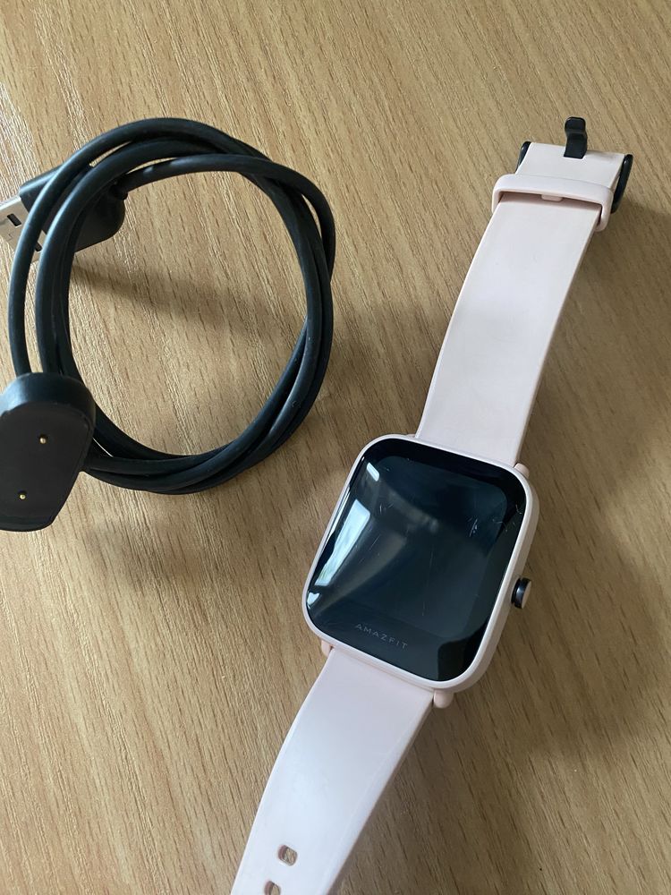 Amazfit Bip U Pro Smartwatch Różowy