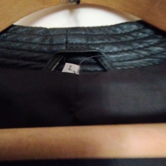 Курточка кожаная короткая