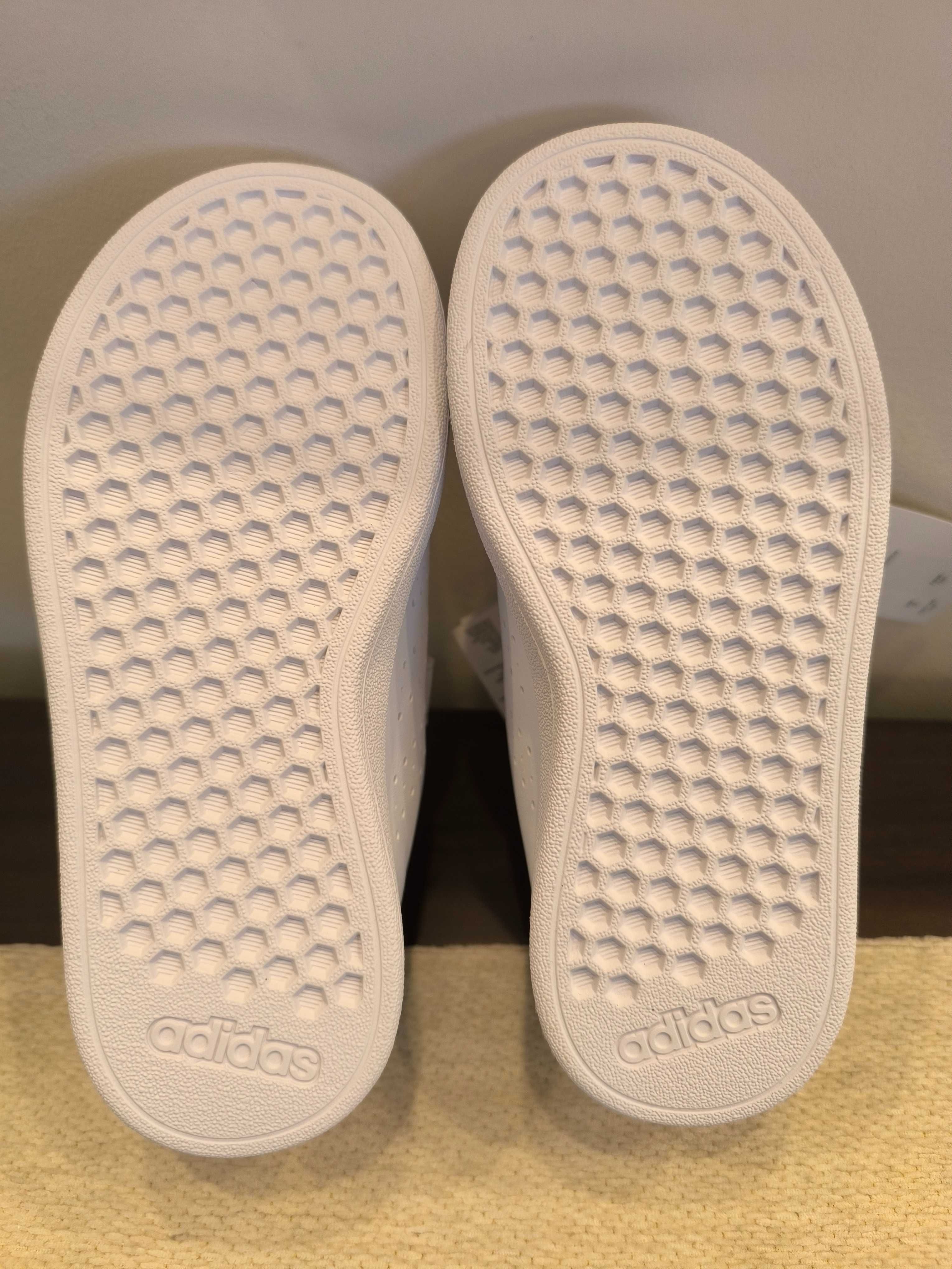 Ténis Adidas advantage criança nr 28 NOVOS