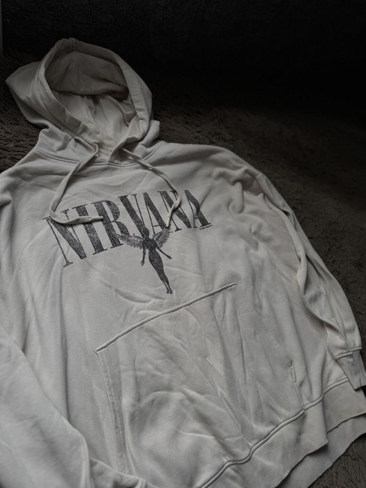 Худі Nirvana от H&m 2022 року