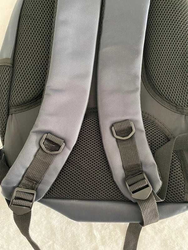Mochila com imensas arrumações, ideal para computador