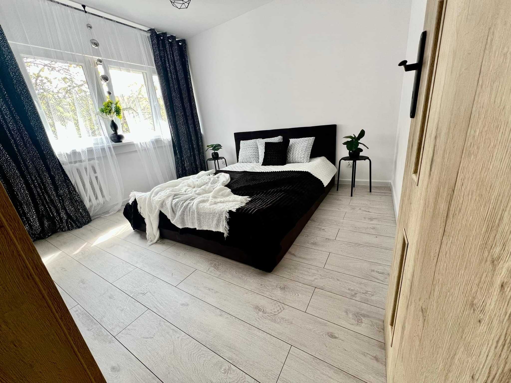 1 PIĘTRO 2 pokoje po remoncie. Balkon.