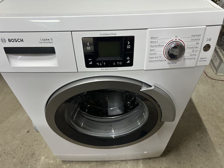 Пральна машинка Bosch WAS32783SN