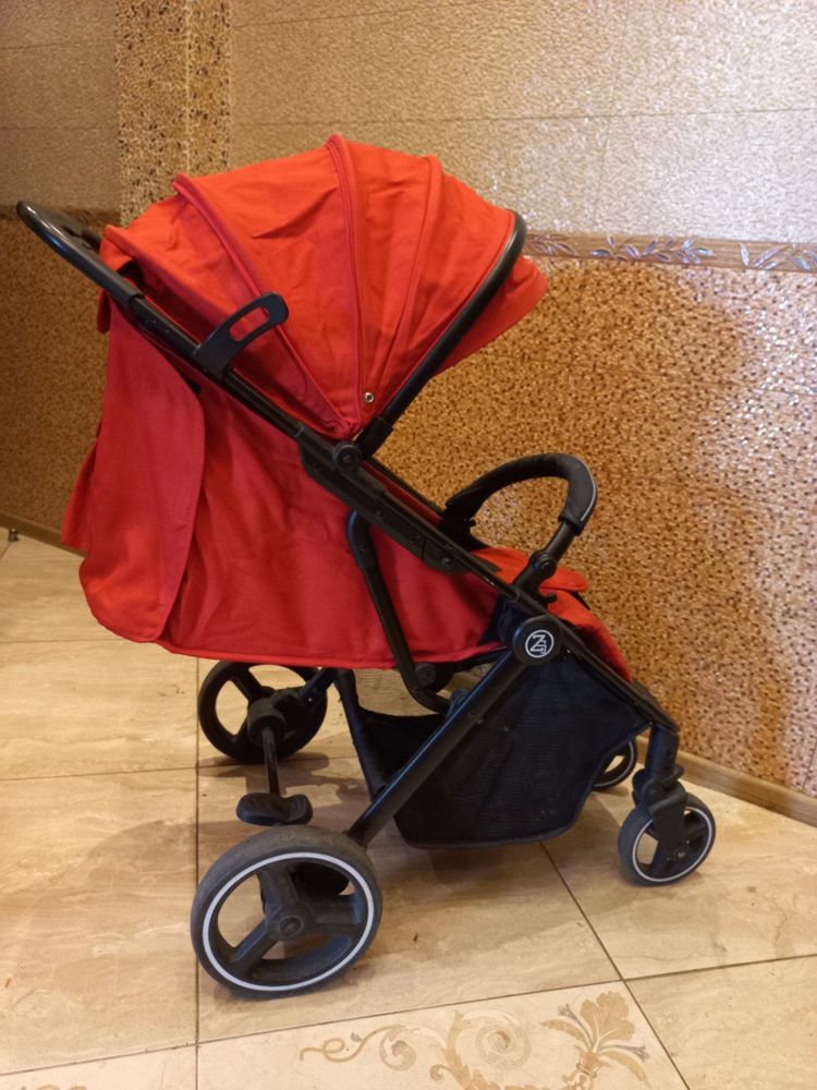 Дитяча коляска BabyZz B100 Прогулянкова демісезонна з 6-ти міс