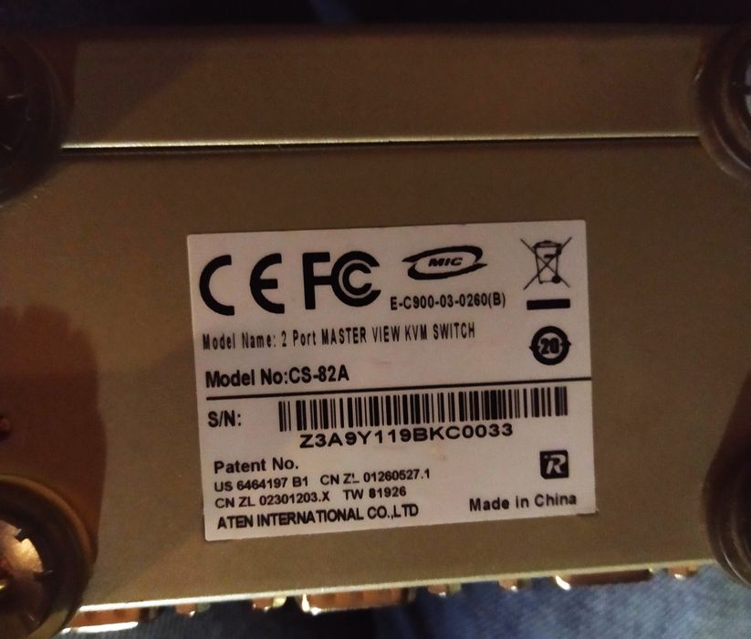 Настільний KVM Перемикач Aten CS-82A