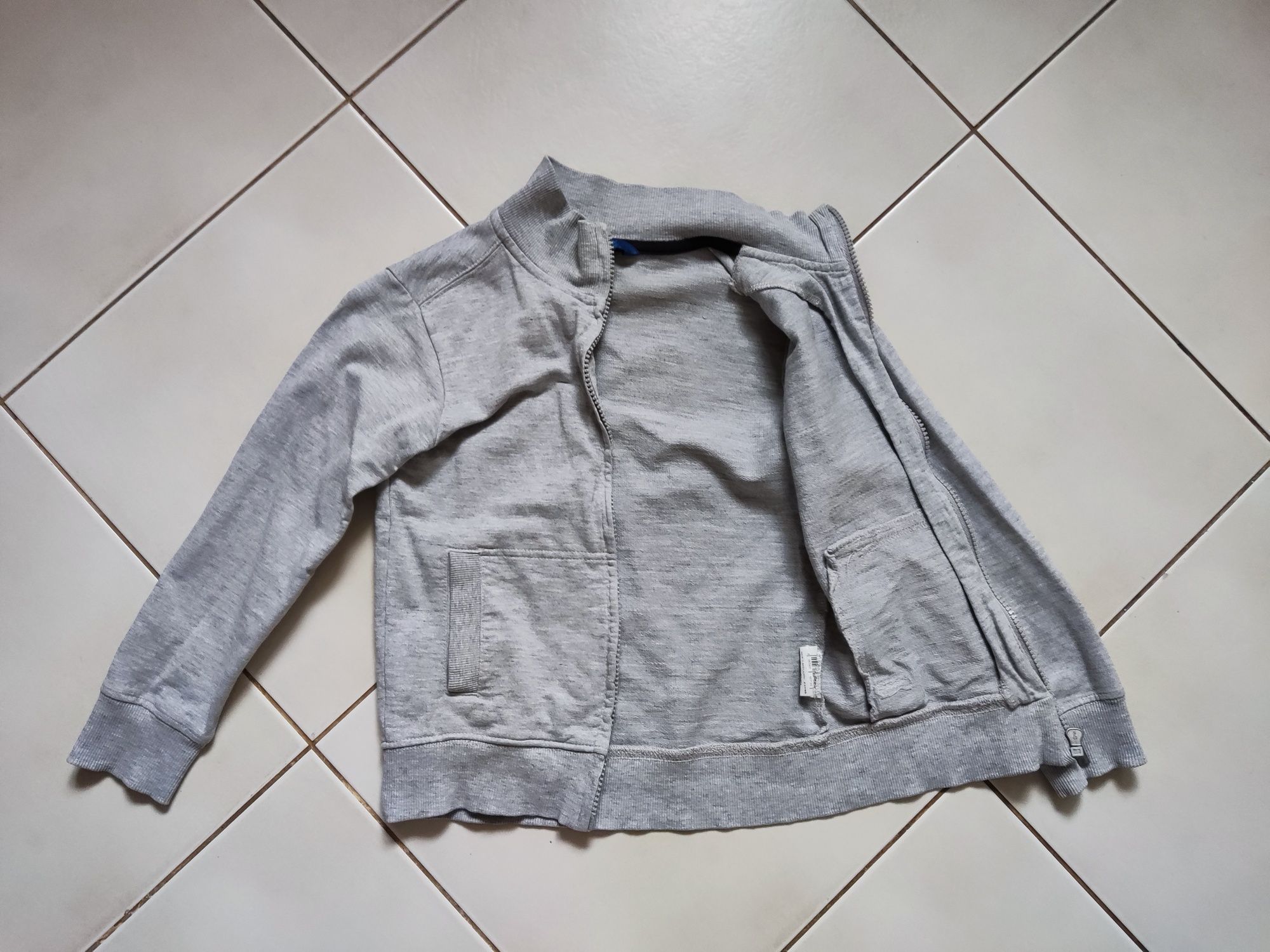 Bluzka, t-shirt, bluza chłopięca firmy OVS rozmiar 110/116