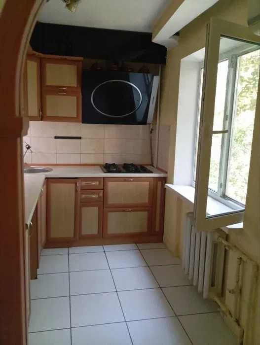 Продам 2-к квартиру. пос. Строителей