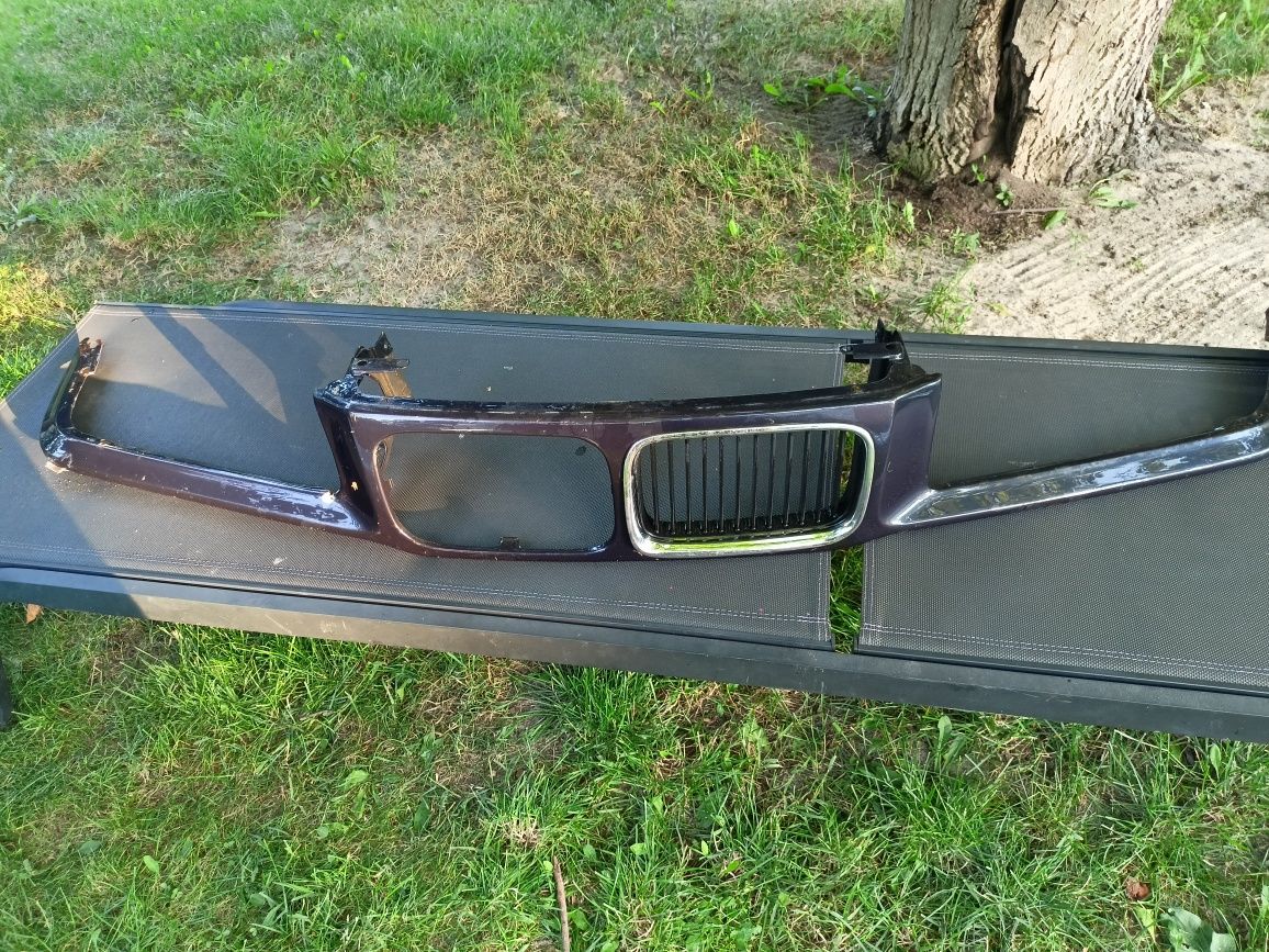 Grill atrapa nosek BMW E36 coupe