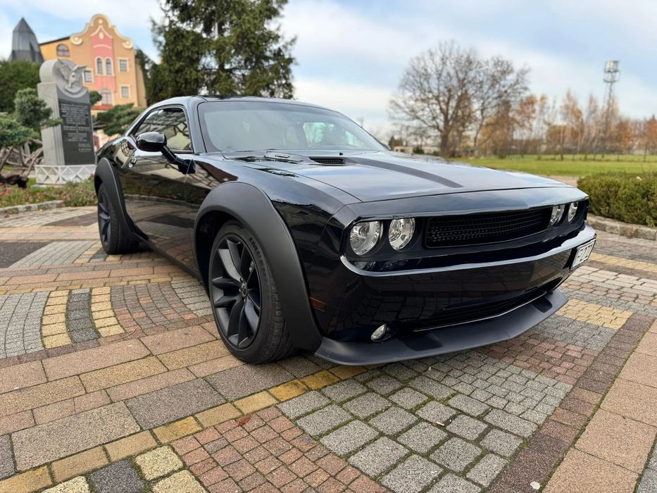 Dodge Challenger Chelenger 5.7 HEMI R/T 370 KM