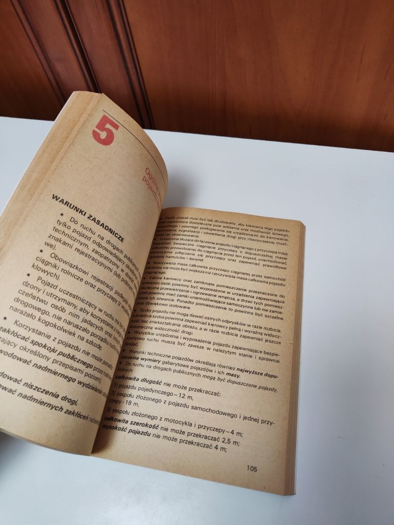 Podręcznik kierowcy kategorii B - Czesław Przybyszewski "