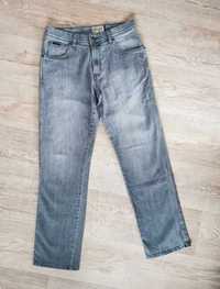 Spodnie jeansy Wrangler Texas W32 L32