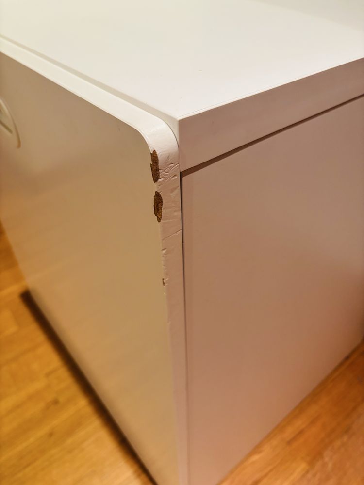 Ikea - Armário / Mesa de Cabeceira