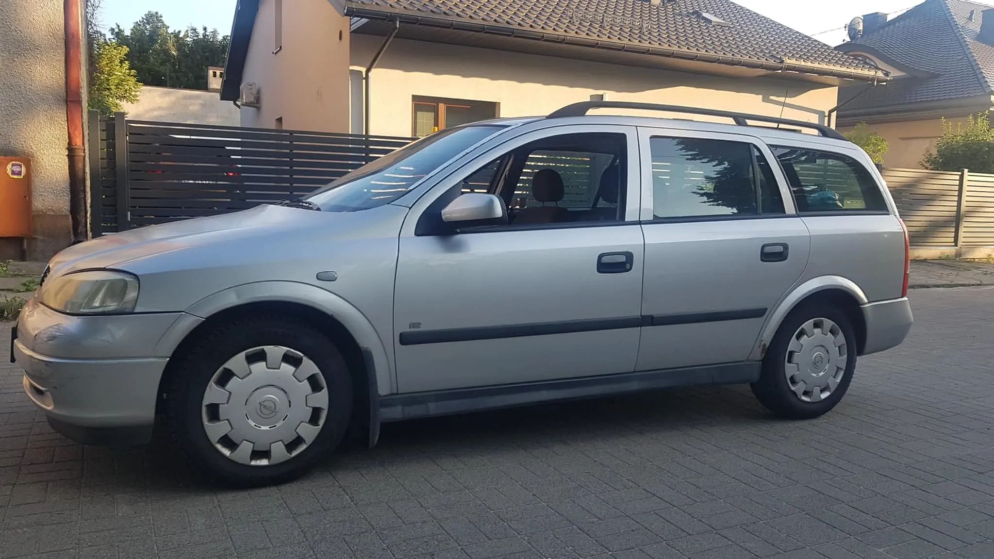 Opel Astra Dobre auto w niskiej cenie