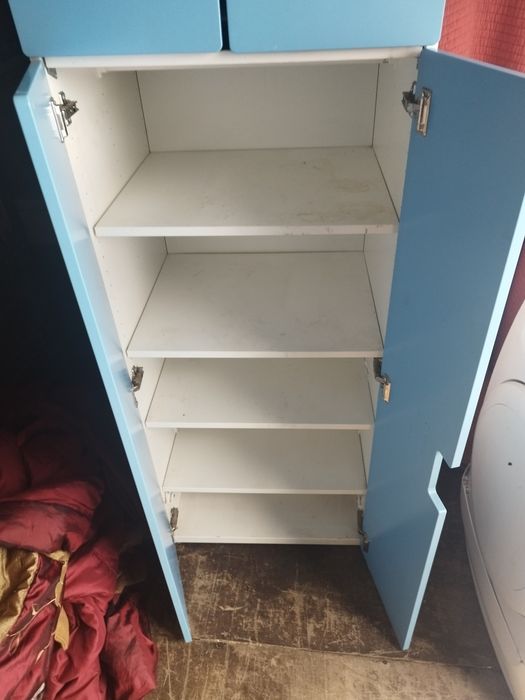 Roupeiro desocupar 125€