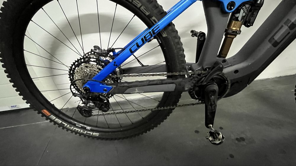 Bicicleta electrica CUBE action team 140 M 29