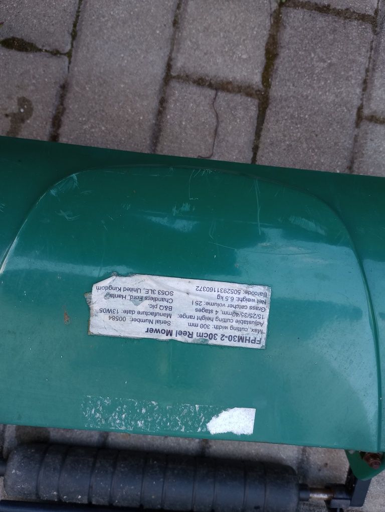 Kosiarka ręczna 30 cm koszenia