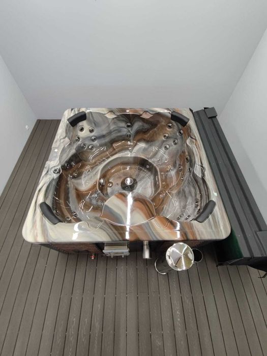 Balia kwadratowa/jacuzzi/spa