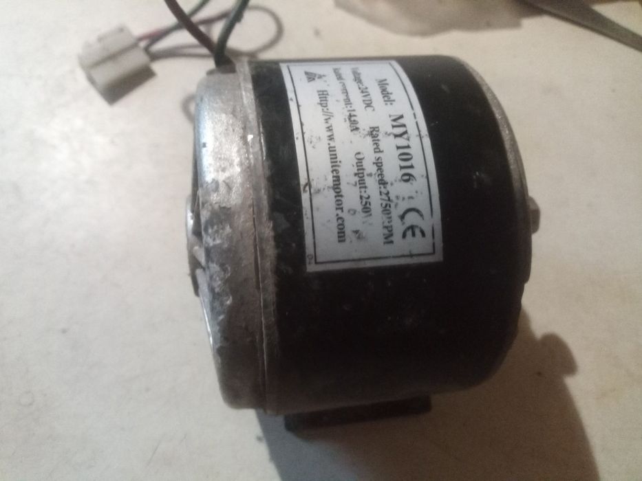 Електро двигатель от Э скутера.