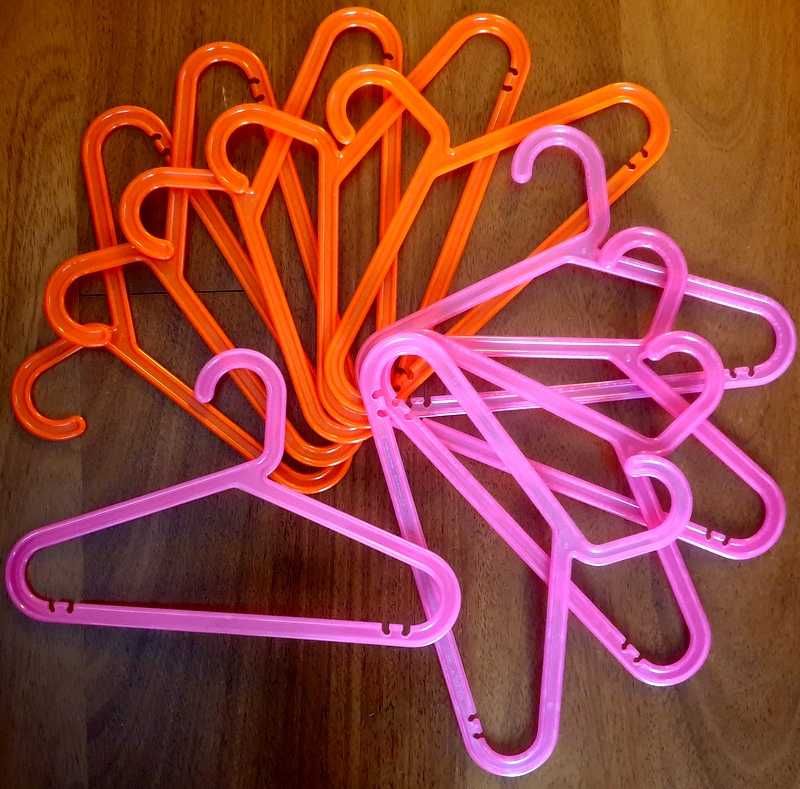 Wieszaki dziecięce kolorowe Ikea j nowe