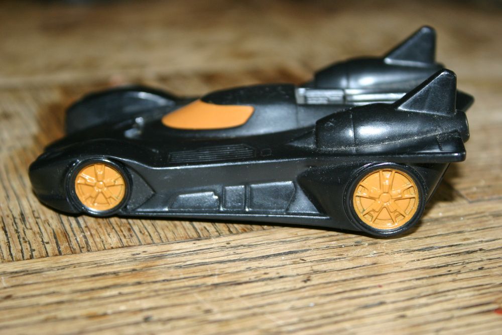 Kolekcjonerski Batmobil z 2013 roku