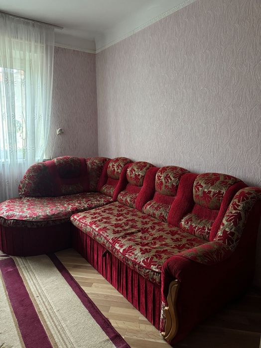 Продається м’який кутовий диван з розкладним механізмом