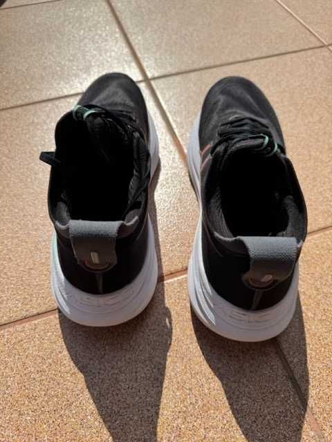 Buty do biegania Asics Gel Nimbus 27 rozmiar 44