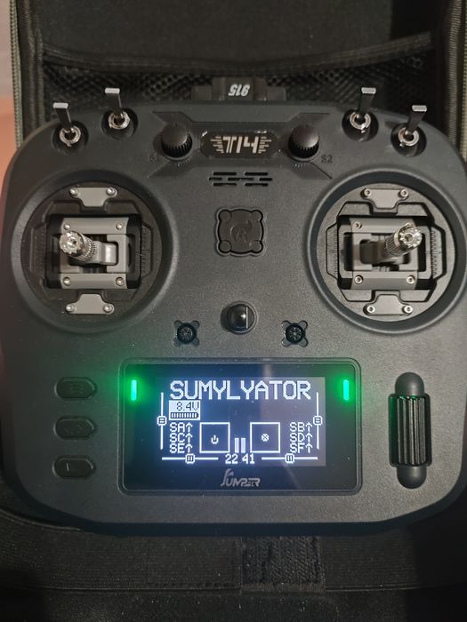 Radiomaster Jumper t14 915G + HappyModel 2.4G