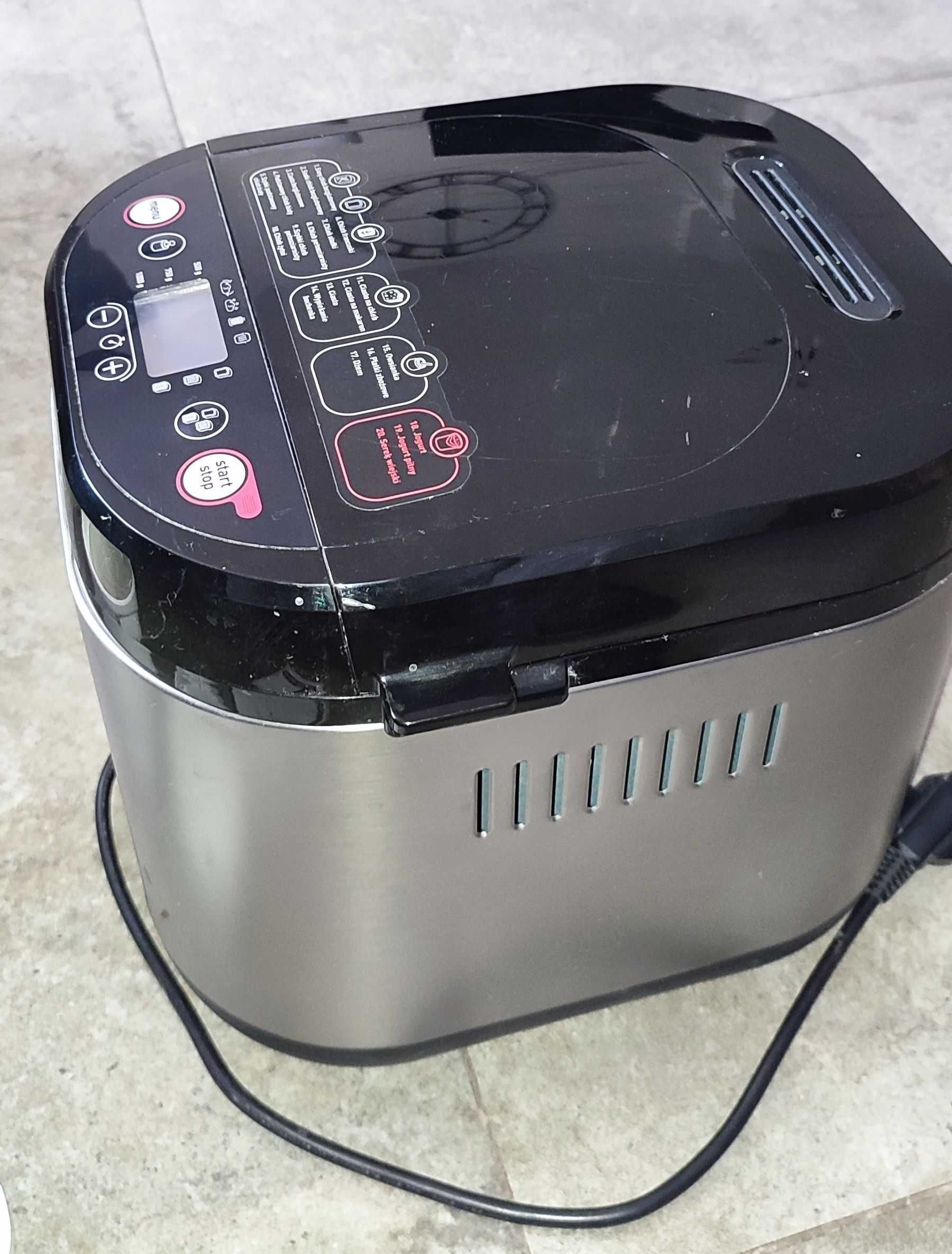 Tefal Serie B13-B wypiekacz multi cooker