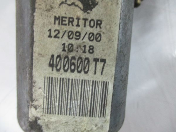 Elevador vidros frente direito NISSAN Almera II Sedan (N16)