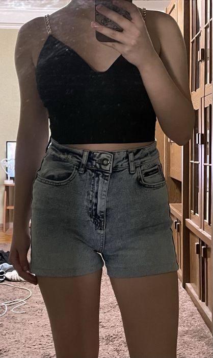 Жіночі джинсові шорти