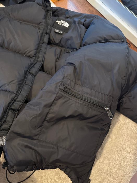 Czarna kurtka puchowa the north face