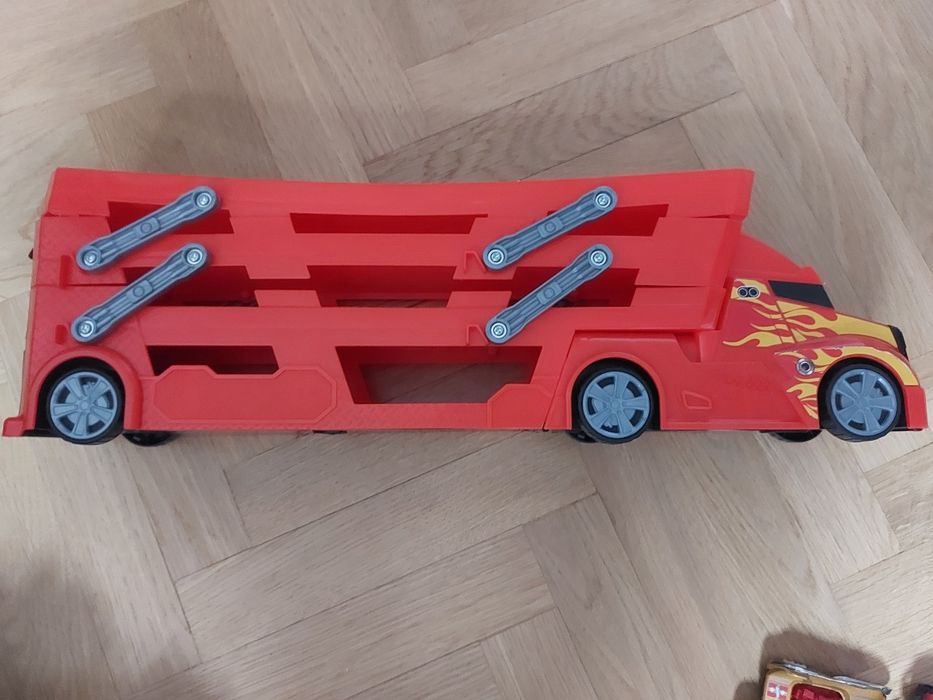 Samochód Hot Wheels Transporter Kod: 432559