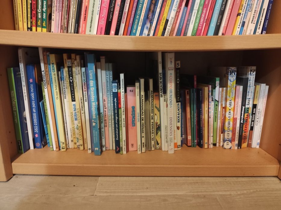 Vários livros para desocupar