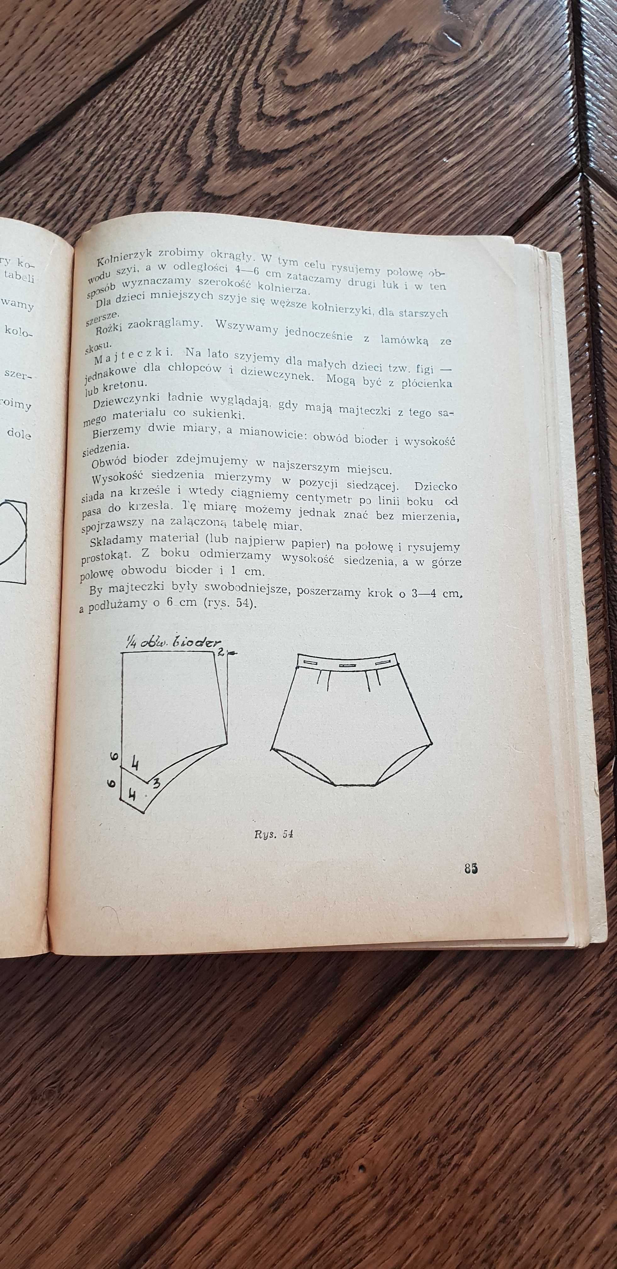 Książka rok 1958 "Szyję sama" Hanna Sarnowska