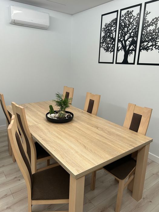 Stół rozkładany 200-300cm i 6 krzeseł