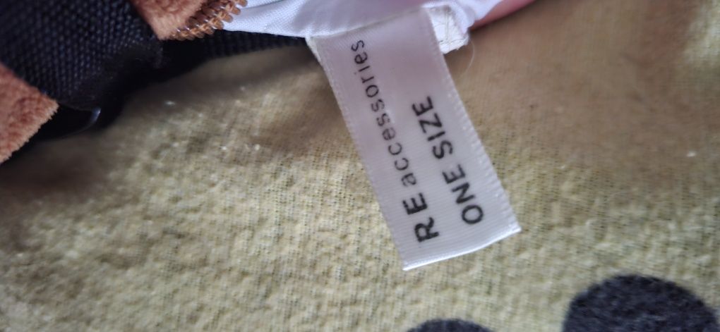 Torebka piesek reserved i piórnik piesek