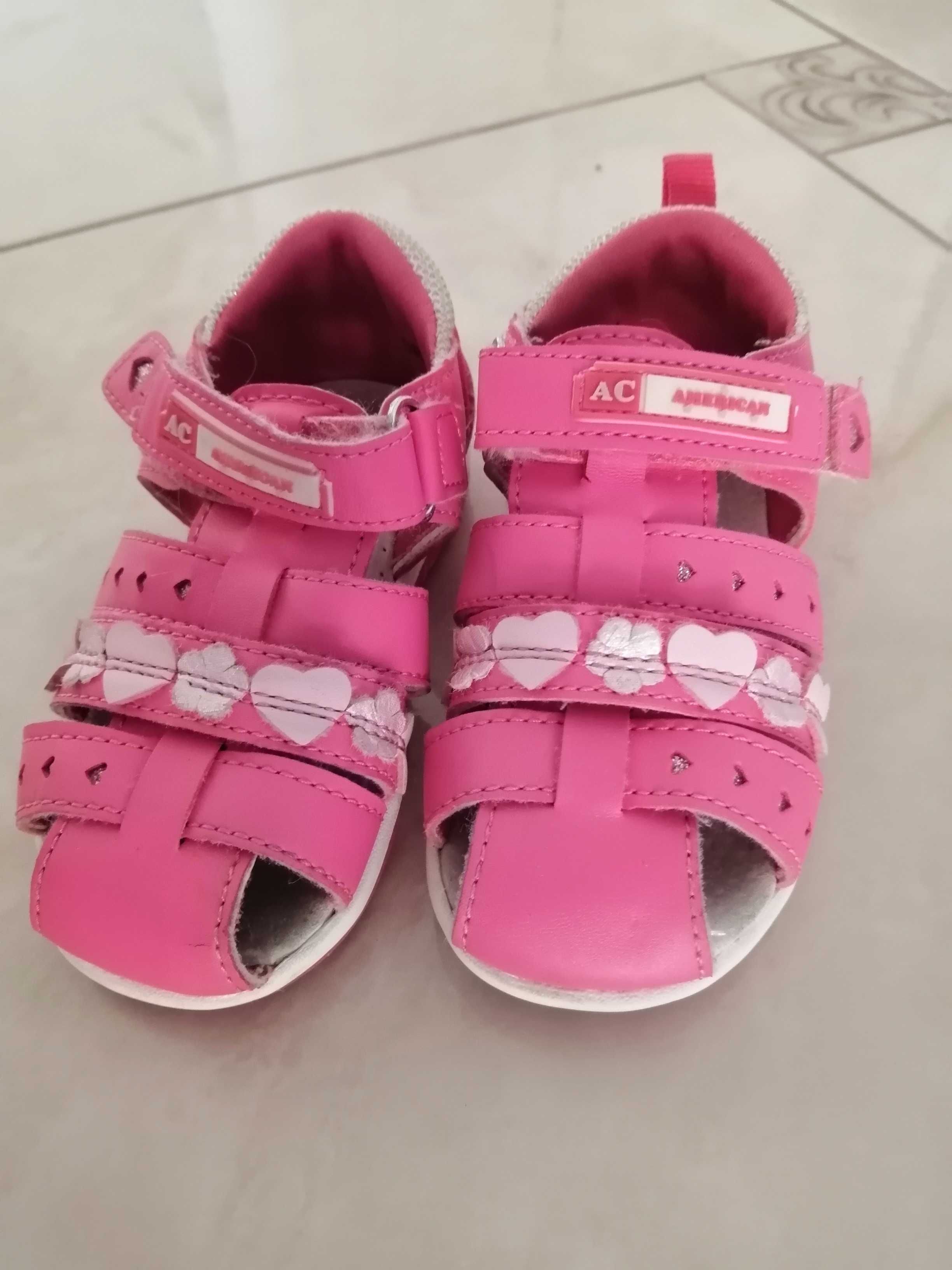 Różowe sandałki dla dziewczynki rozmiar 22