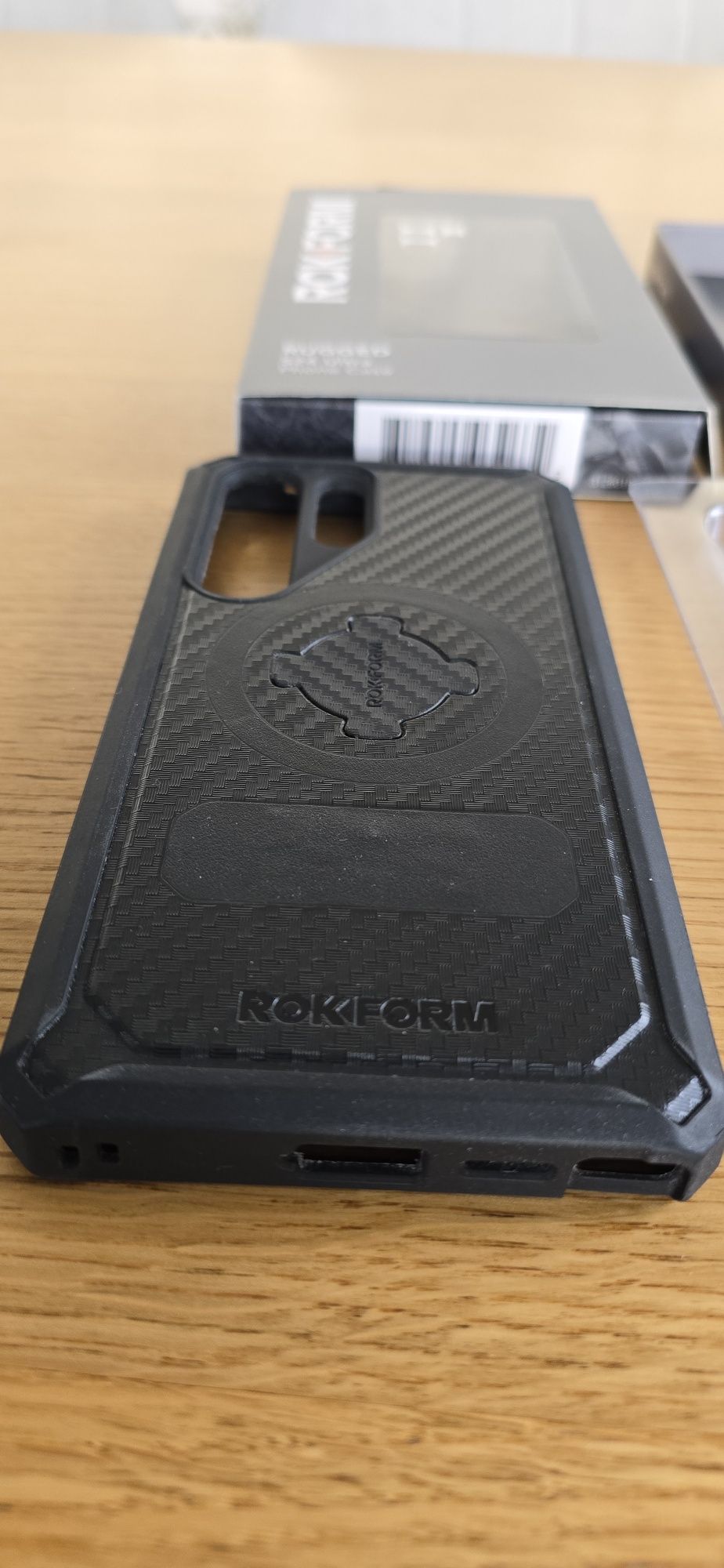 Etui Rokform Magnetic Rugged do Samsung Galaxy S24 Ultra czarne