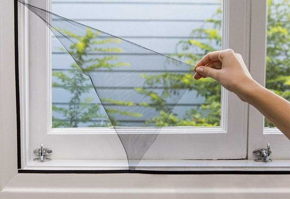Moskitiera siatka do okna na muchy komary 150x180 cm czarna + rzep