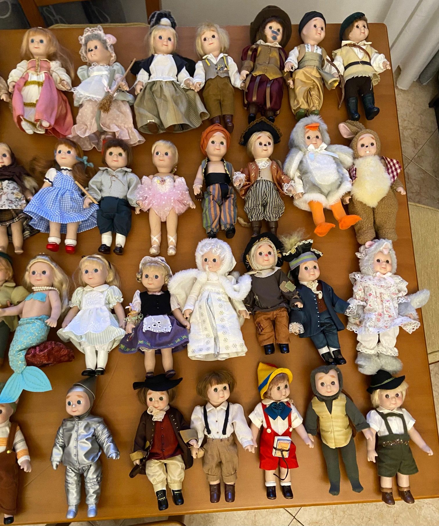Bonecas de conto Disney de porcelana
