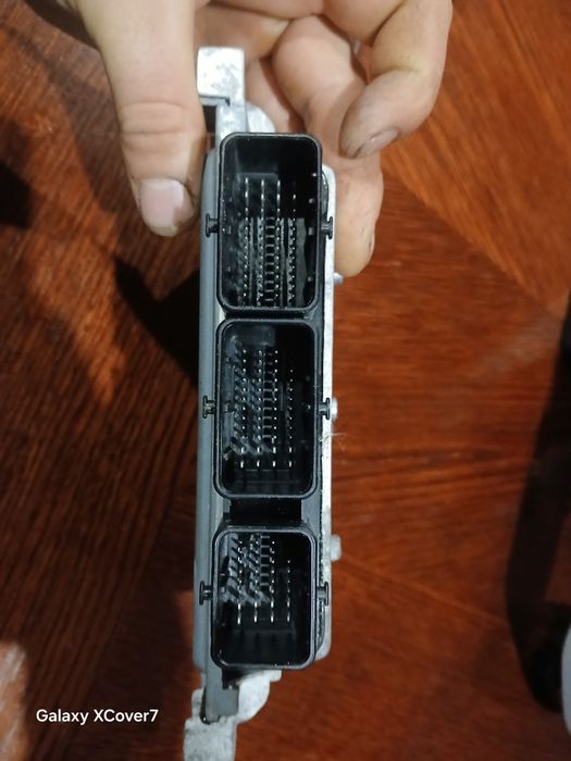 KOMPUTER SILNIKA 8V4112A650CA  Kuga mk 1 2.0 tdci euro 4 2009 rok