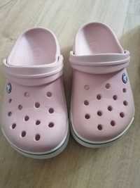 Klapki Crocs dla dziewczynki