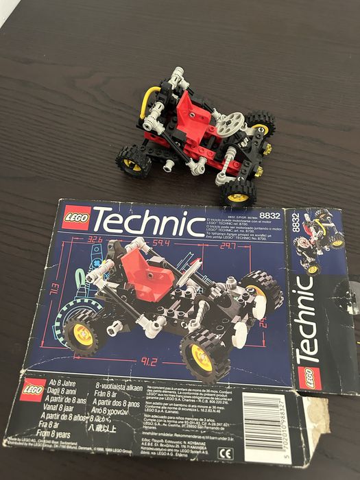 Lego Technic 8832 - Roadster