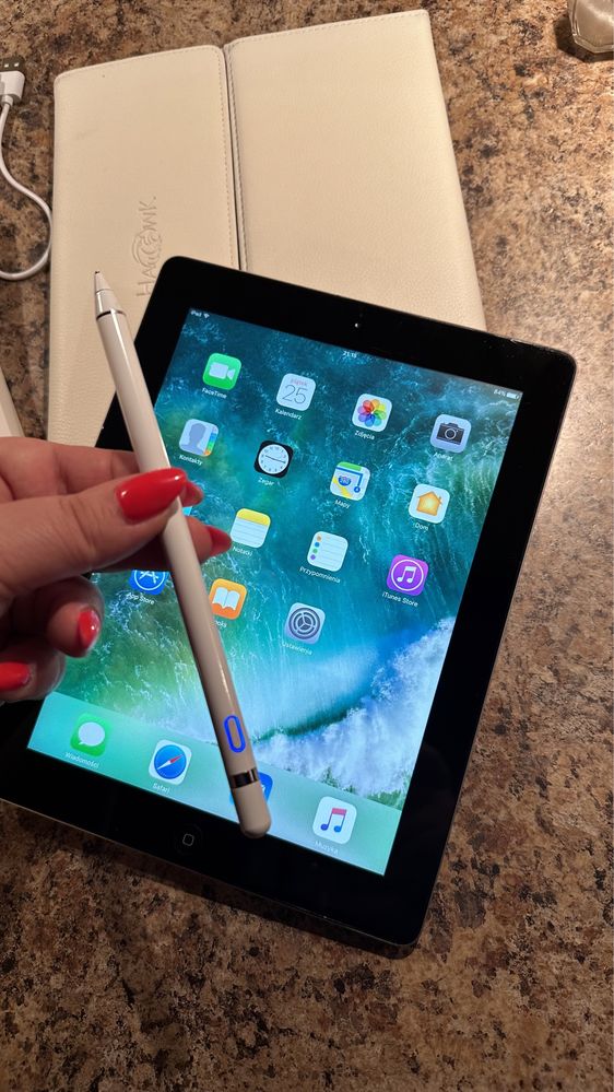 Tablet iPad Apple - Retina - super stan! + rysik