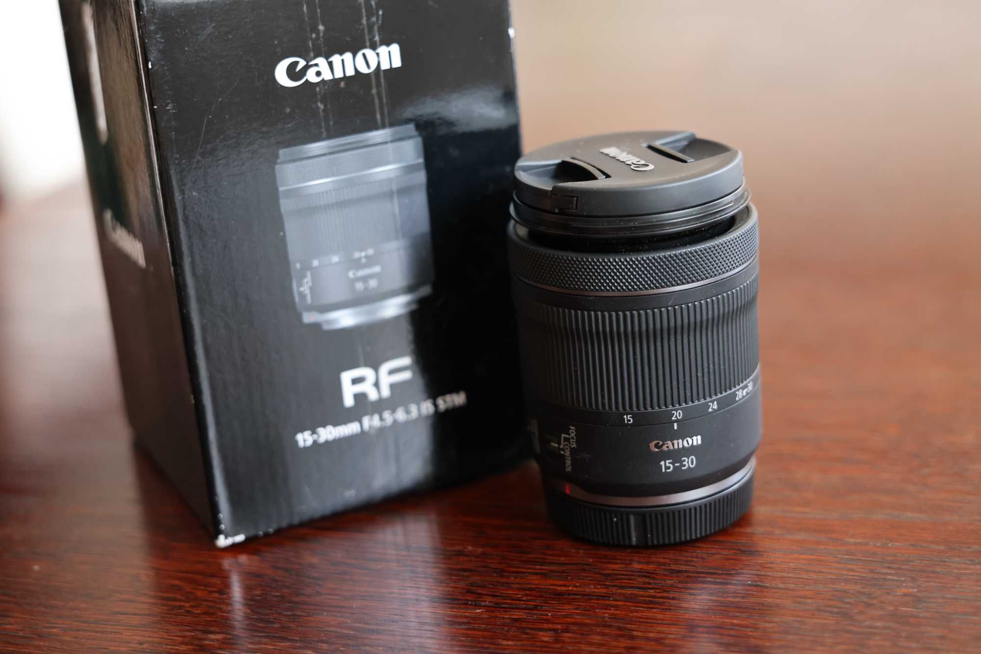 Obiektyw Canon RF 15-30mm F4-5-6,3 IS STM