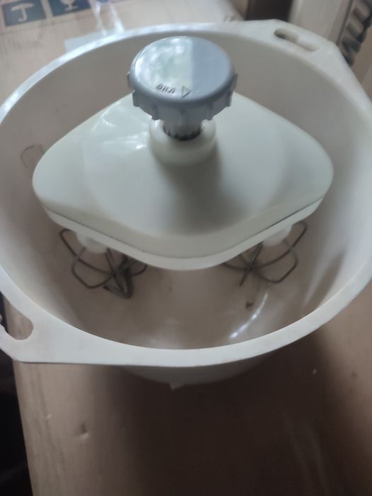 Кухоный комбаин Мрия