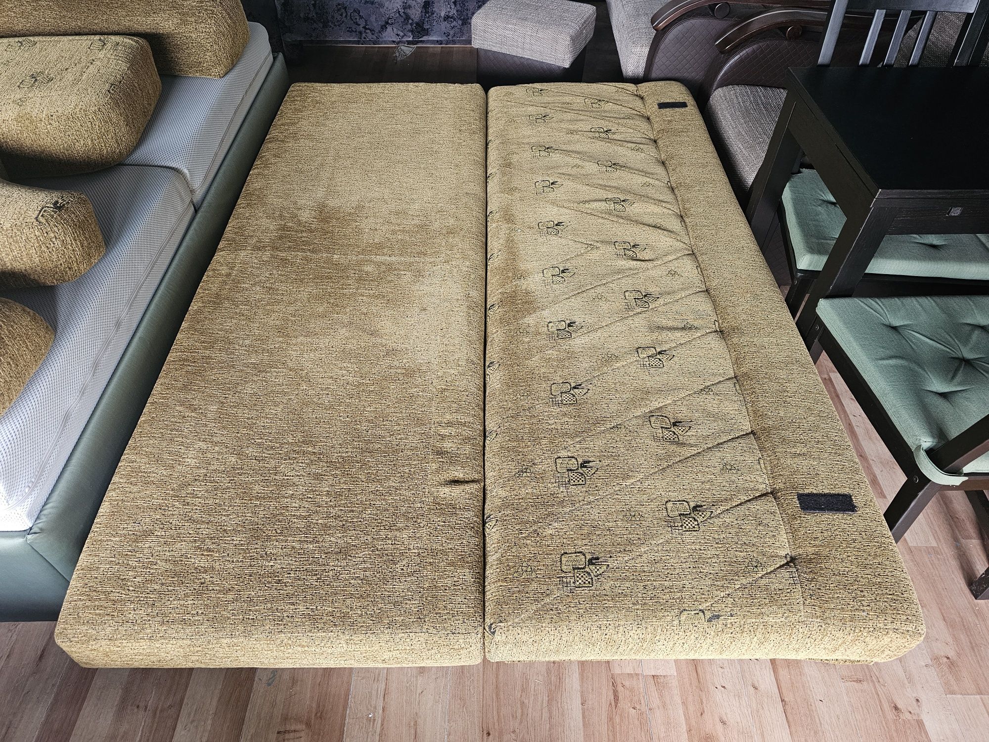 Kanapa wersalka jasna 200cm x 140cm