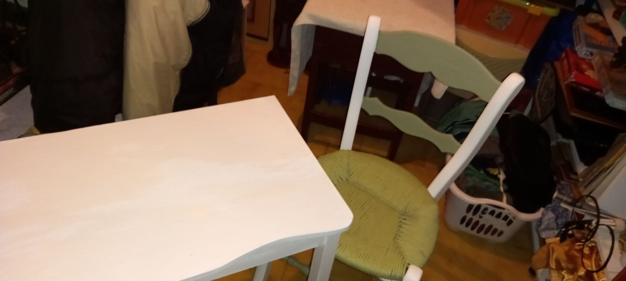 Mesa rústica com 2 cadeiras